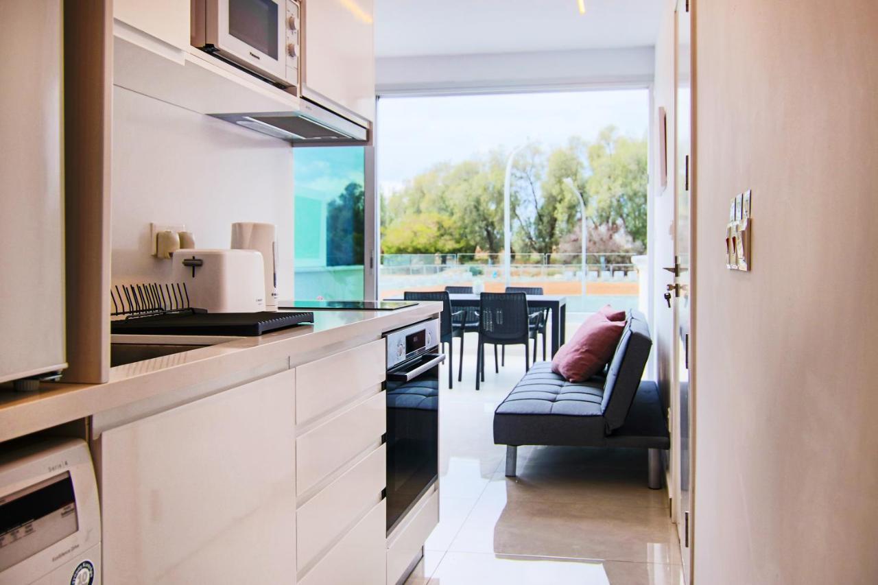 Phaedrus Living - Seaside Luxury Flat Harbour 104 Apartman Paphos Kültér fotó